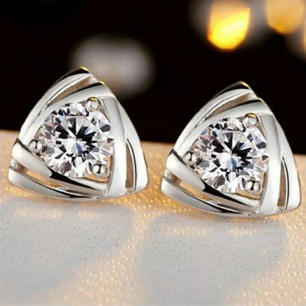 New Round Cut Cubic Zirconia Stud Earrings Creative 925 Silver - Picture 1 of 1